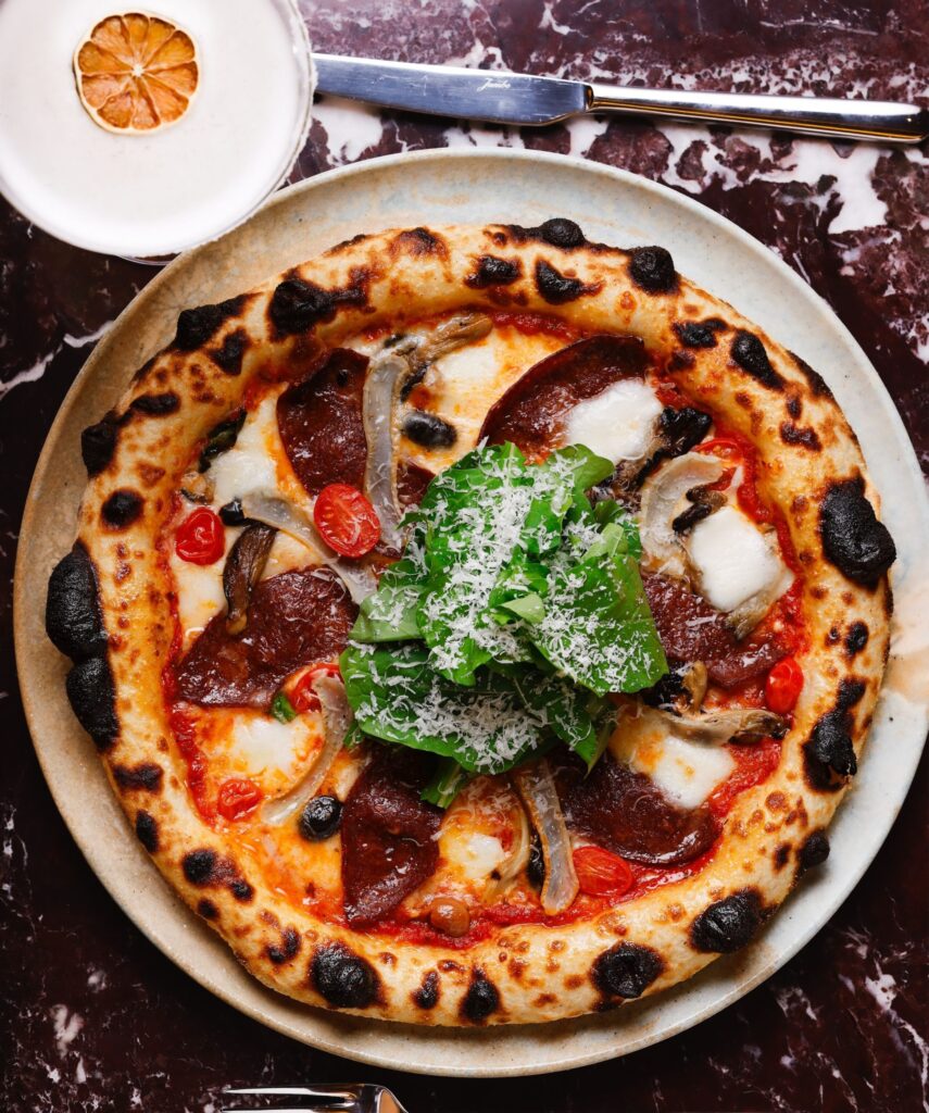 Taş fırın pizza