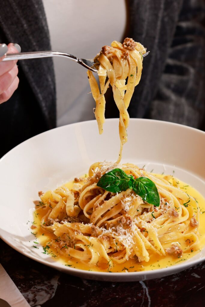 Fettuccine with basil