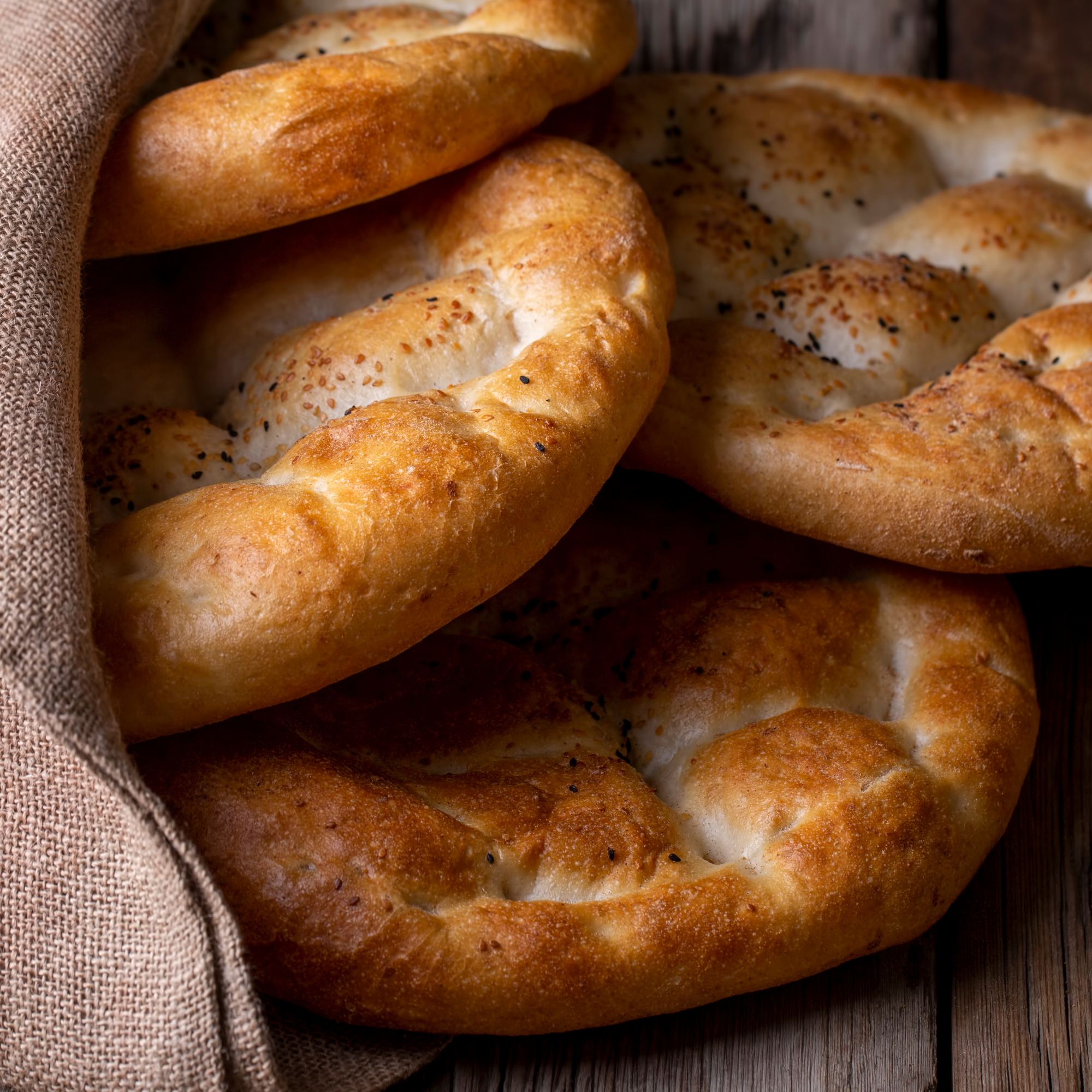 Fresh Ramadan pide bread